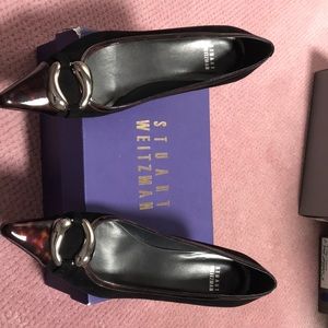 Black suede and cognac patent Stuart Weitzman pump